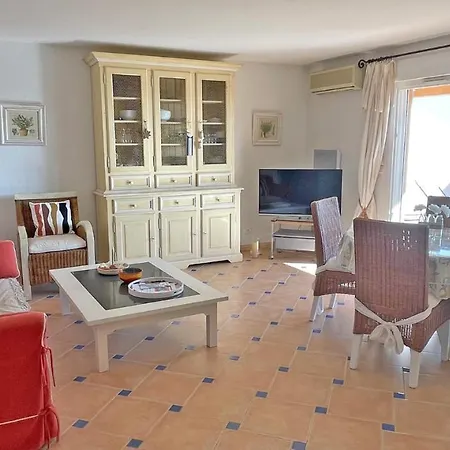 Grand Cap Apartment *